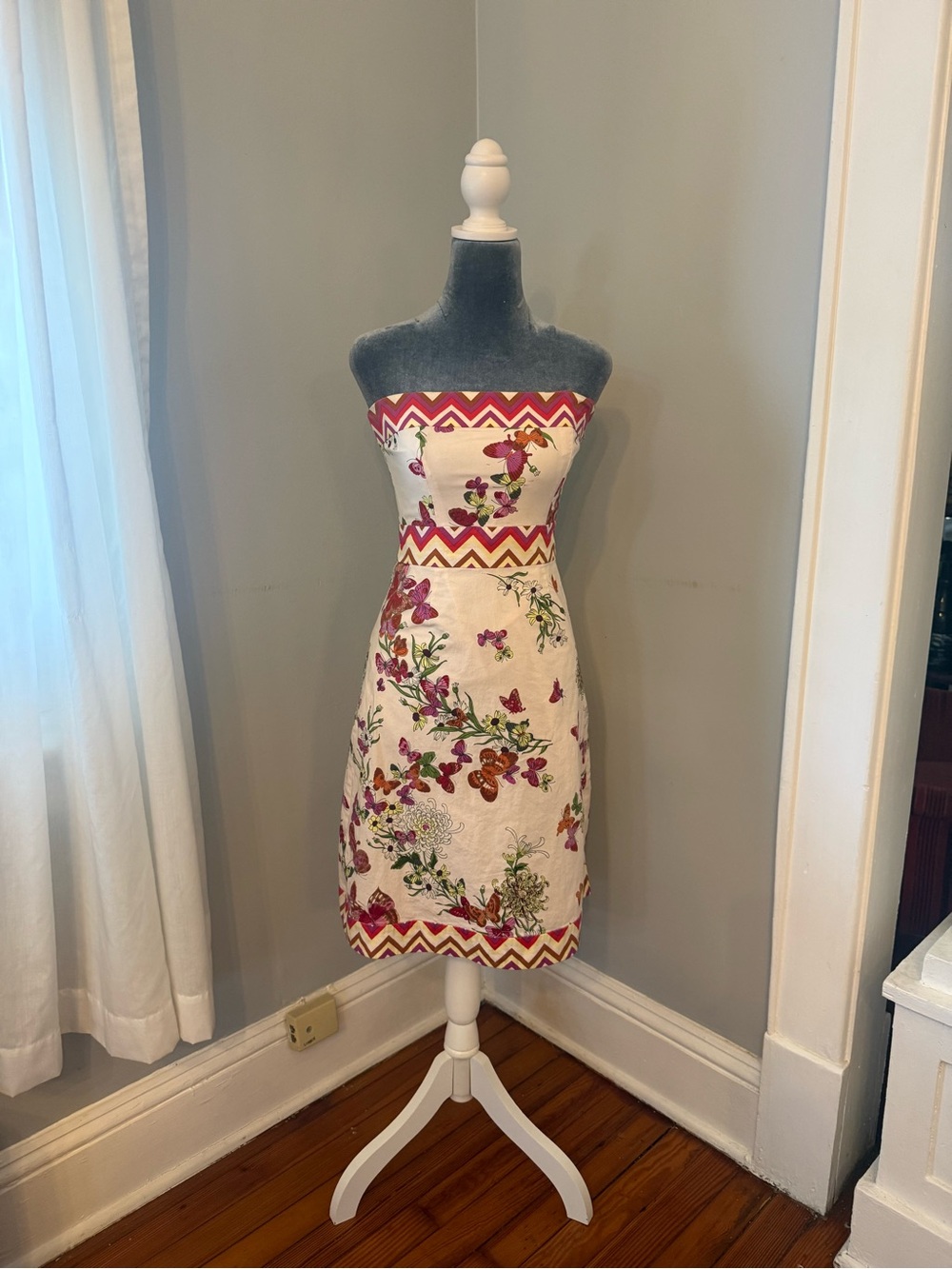 Tibi Strapless Floral Sheath Dress in Cream and Pink Chevron